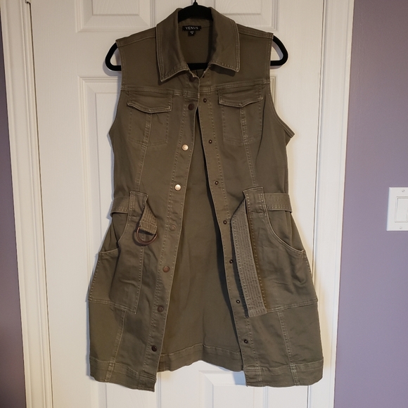 Brand new olive green utility dress with pockets and belt, button up closure - Picture 2 of 9
